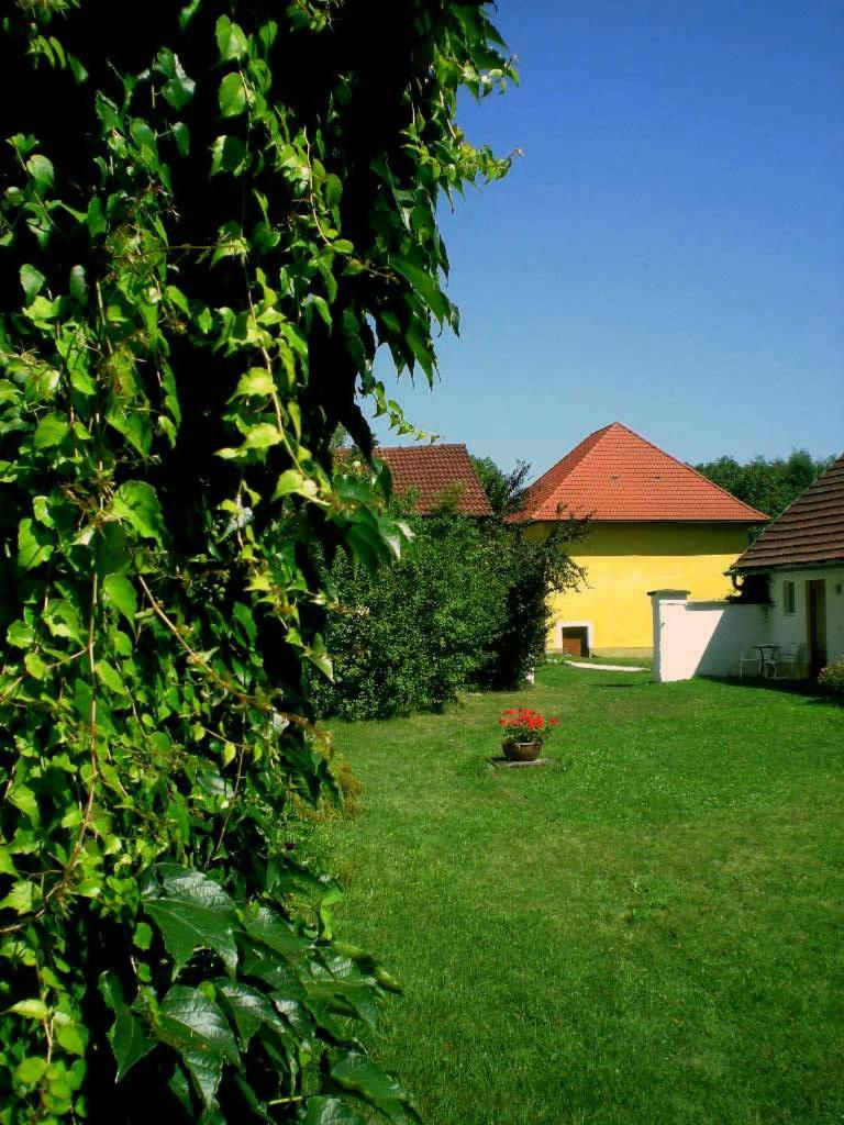 Hotel Skorianzhof Eberndorf Exterior foto